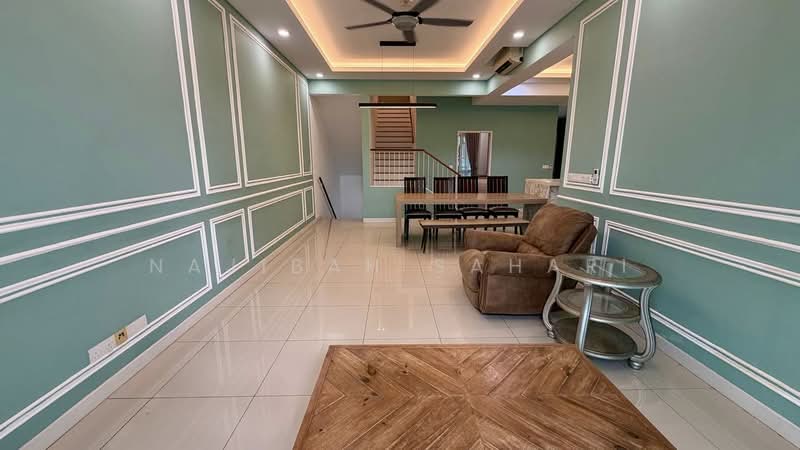 Townhouse for Rent in Kajang (Selangor) - Najibah Sahari - Living Room - PropertyGuru.com.my
