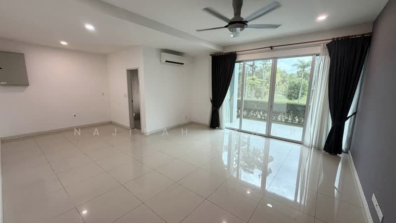 Townhouse for Rent in Kajang (Selangor) - Najibah Sahari - Living Room - PropertyGuru.com.my