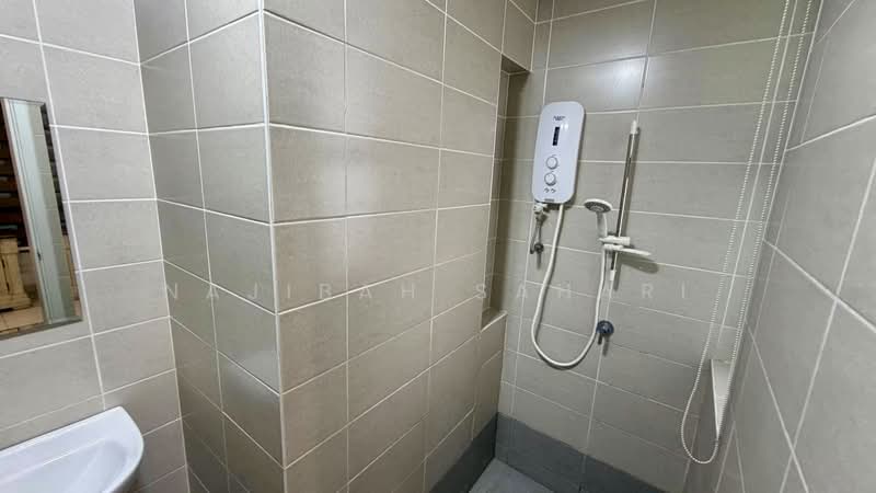 Townhouse for Rent in Kajang (Selangor) - Najibah Sahari - Bathroom - PropertyGuru.com.my