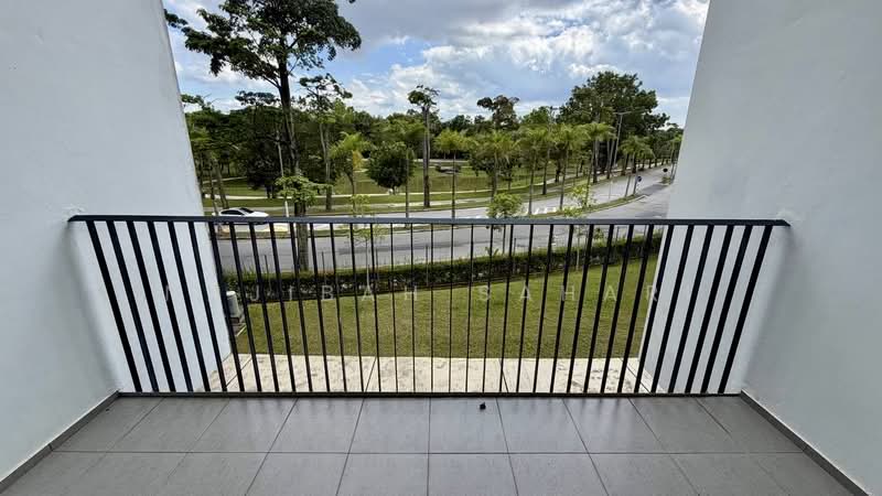 Townhouse for Rent in Kajang (Selangor) - Najibah Sahari - Balcony - PropertyGuru.com.my