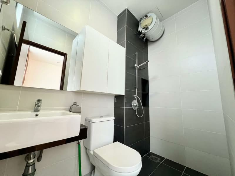 Semi-Detached House for Sale in Johor Bahru (Johor) - Michelle He - Bathroom - PropertyGuru.com.my