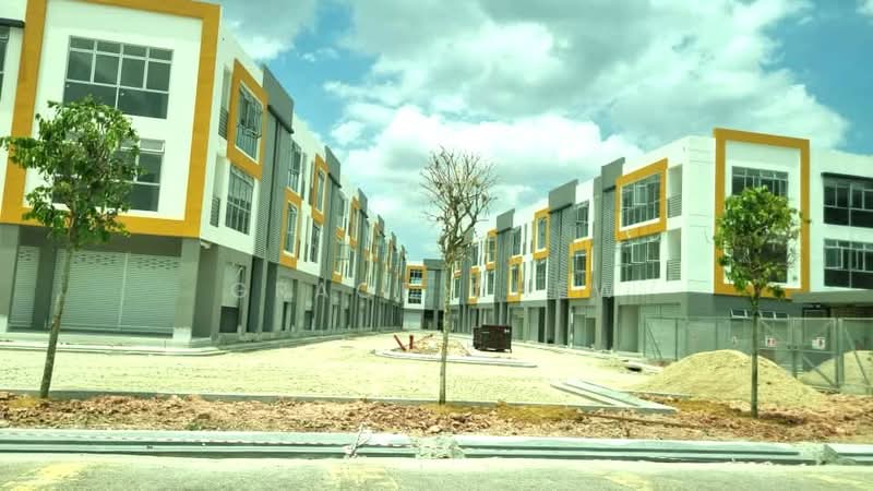 Shop for Rent in Taman Molek (Johor Bahru) - Grace Chew - Exterior - PropertyGuru.com.my