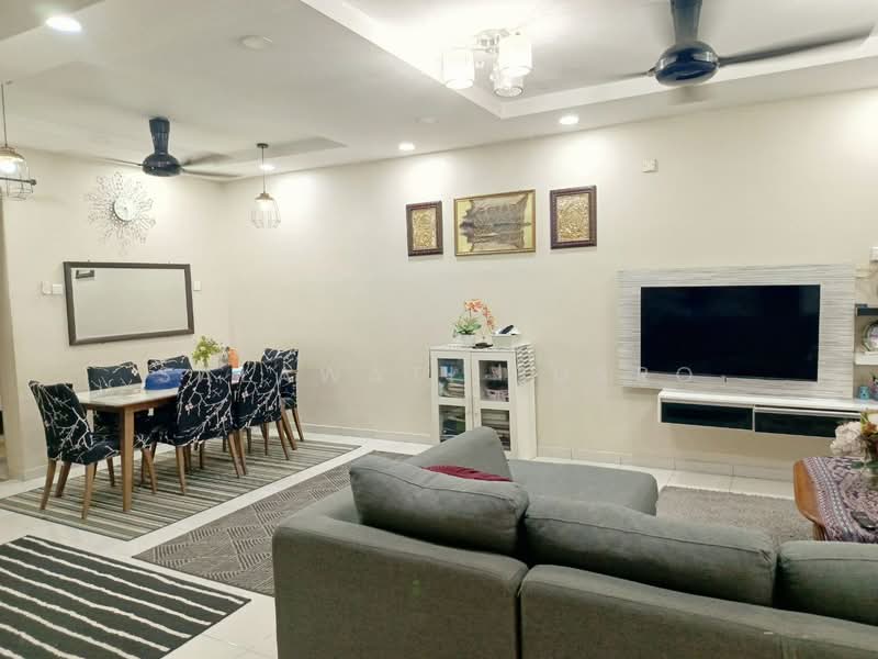 2-storey Terraced House for Sale in Kampung Jalan Kebun (Shah Alam) - Salawati Busro - Living Room - PropertyGuru.com.my