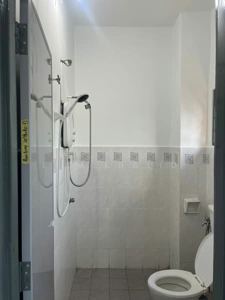 2-storey Terraced House for Sale in Taman Sri Haneco (Semenyih) - Liza Khalid - Bathroom - PropertyGuru.com.my