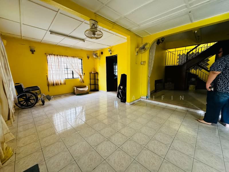 2-storey Terraced House for Sale in Cheras (Selangor) - Masnizah Arifin - Living Room - PropertyGuru.com.my