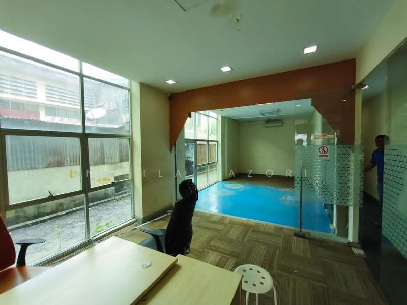Retail Space for Sale in Kota Bharu (Kelantan) - Nabila Nazori - Interior - PropertyGuru.com.my