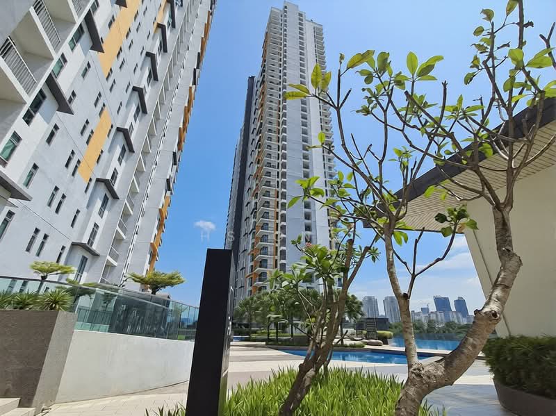 Condominium for Sale at Parkhill Residence - HS Ong - Facilities Floor - PropertyGuru.com.my