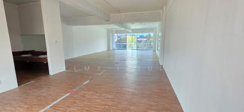 Shop / Office for Sale in Bandar Baru Bangi (Selangor) - HELMY IZZUDIN - Interior - PropertyGuru.com.my
