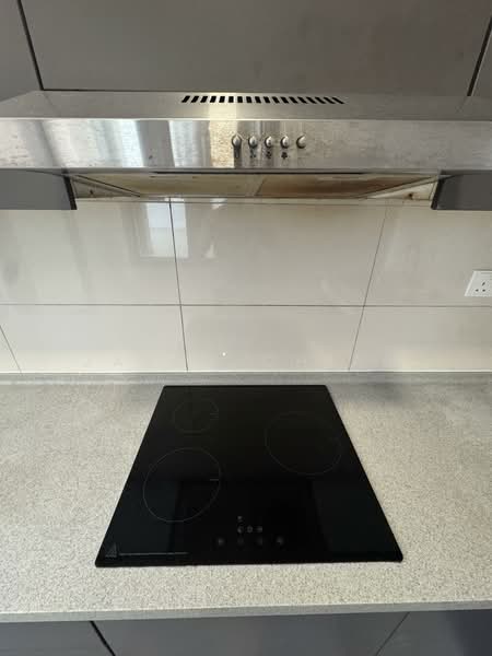 Condominium for Rent at Lakefront Residence - Jason Chiam - Kitchen - PropertyGuru.com.my