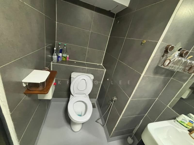 Empire Damansara untuk Untuk Disewa - RM 1,350 /bulan, Apr 2026 - Bathroom - PropertyGuru.com.my