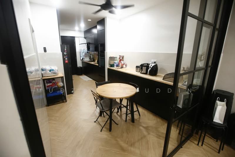 2-storey Terraced House for Sale in Elmina (Shah Alam) - Mudz Salahuddin - Kitchen - PropertyGuru.com.my