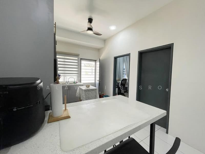 Ground Floor Townhouse Kita Bayu Cybersouth Dengkil untuk Untuk Dijual - RM 399,000, Feb 2026 - Kitchen - PropertyGuru.com.my
