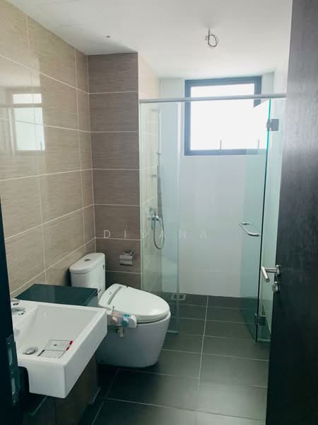 Apartment for Sale at Ponderosa Lakeside Apartment - Diyana - Bathroom - PropertyGuru.com.my