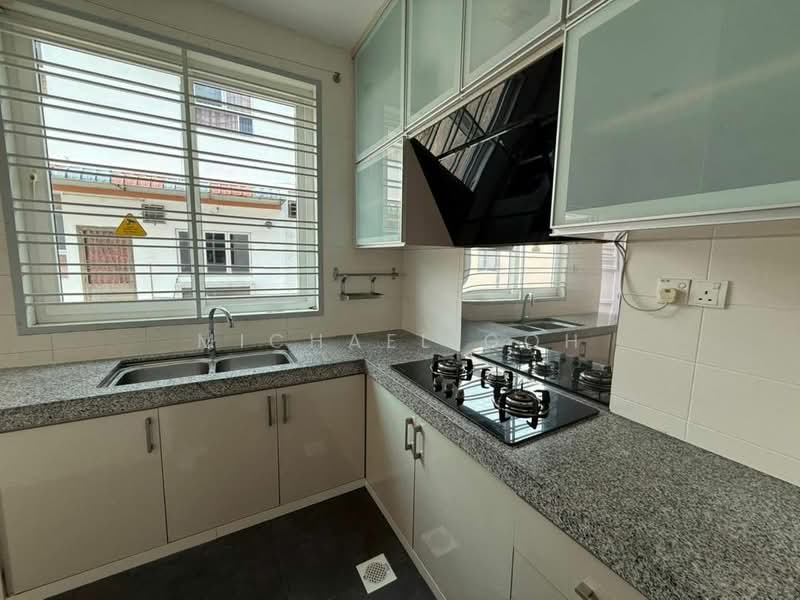 2-storey Terraced House for Rent in Johor Bahru (Johor) - Michael Goh - Kitchen - PropertyGuru.com.my