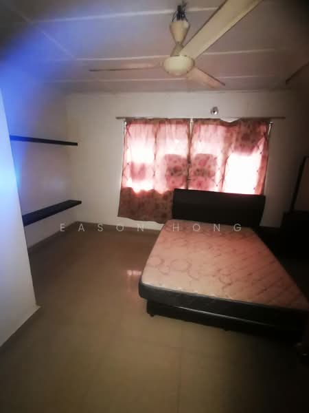 2-storey Terraced House for Rent in Taman Serdang Raya (Seri Kembangan) - Eason Hong - Bedroom - PropertyGuru.com.my