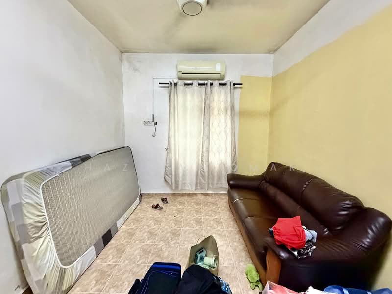 [18x60 - Renovated] 2-Storey Terrace Taman Medan Petaling Jaya untuk Untuk Dijual - RM 530,000, Feb 2026 - Living Room - PropertyGuru.com.my