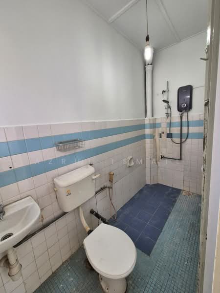 Taman Sri Gombak untuk Untuk Dijual - RM 570,000, Mac 2026 - Bathroom - PropertyGuru.com.my