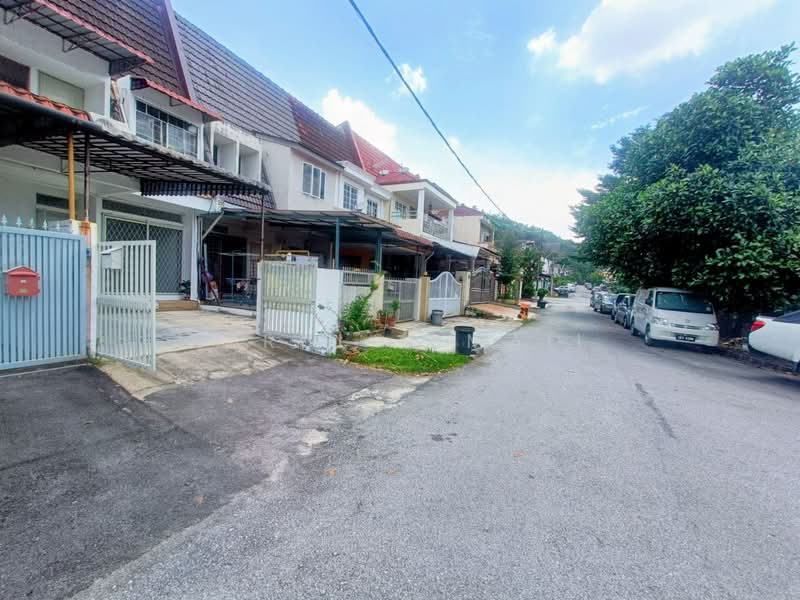Taman Sri Gombak untuk Untuk Dijual - RM 570,000, Mac 2026 - Exterior - PropertyGuru.com.my