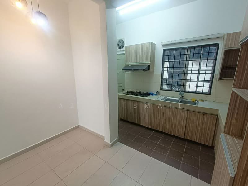Taman Sri Gombak untuk Untuk Dijual - RM 570,000, Mac 2026 - Kitchen - PropertyGuru.com.my