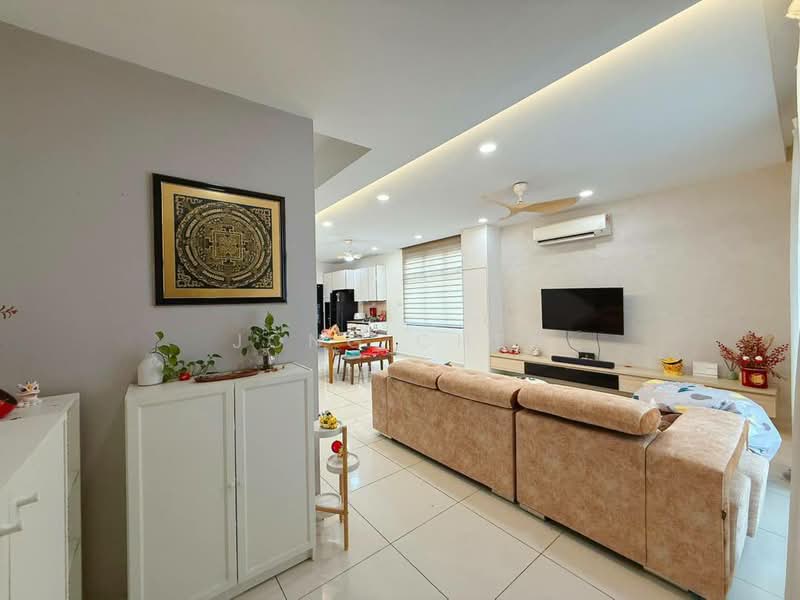 2-storey Terraced House for Sale in Skudai (Johor) - Jong Chen - Living Room - PropertyGuru.com.my
