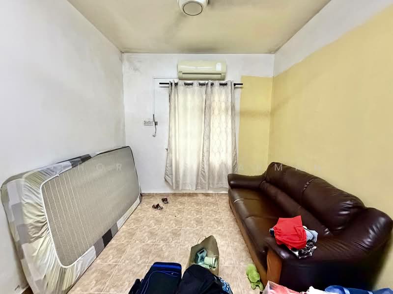 Taman Medan untuk Untuk Dijual - RM 530,000, Feb 2026 - Living Room - PropertyGuru.com.my