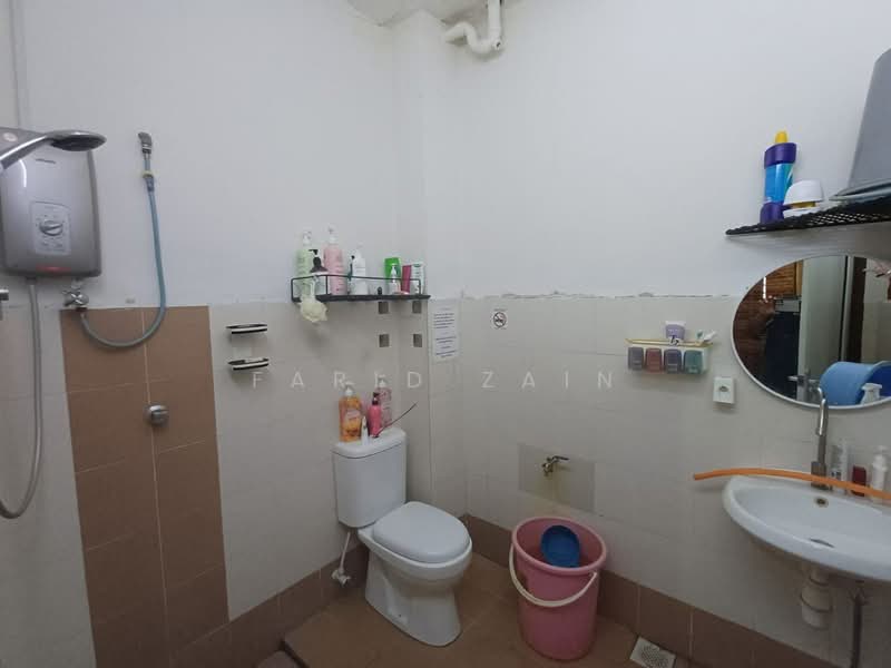 Taman Dato' Hormat untuk Untuk Dijual - RM 420,000, Feb 2026 - Bathroom - PropertyGuru.com.my
