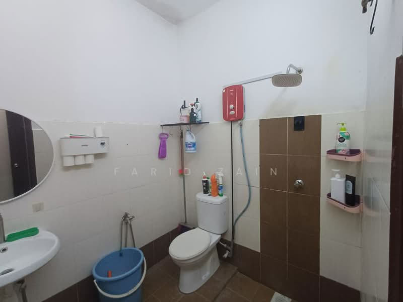 Taman Dato' Hormat untuk Untuk Dijual - RM 420,000, Feb 2026 - Bathroom - PropertyGuru.com.my