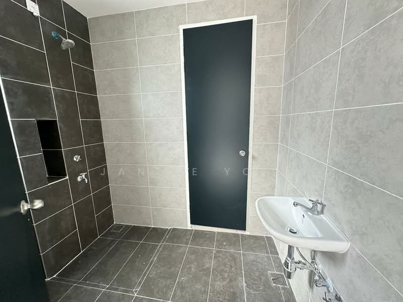 2-storey Terraced House for Sale in Bandar Putra (Kulai) - Janice Yong - Bathroom - PropertyGuru.com.my