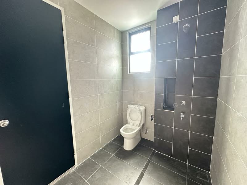 2-storey Terraced House for Sale in Bandar Putra (Kulai) - Janice Yong - Bathroom - PropertyGuru.com.my