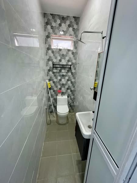 Alor Tuman, Marang untuk Untuk Dijual - RM 397,000, Mac 2026 - Bathroom - PropertyGuru.com.my