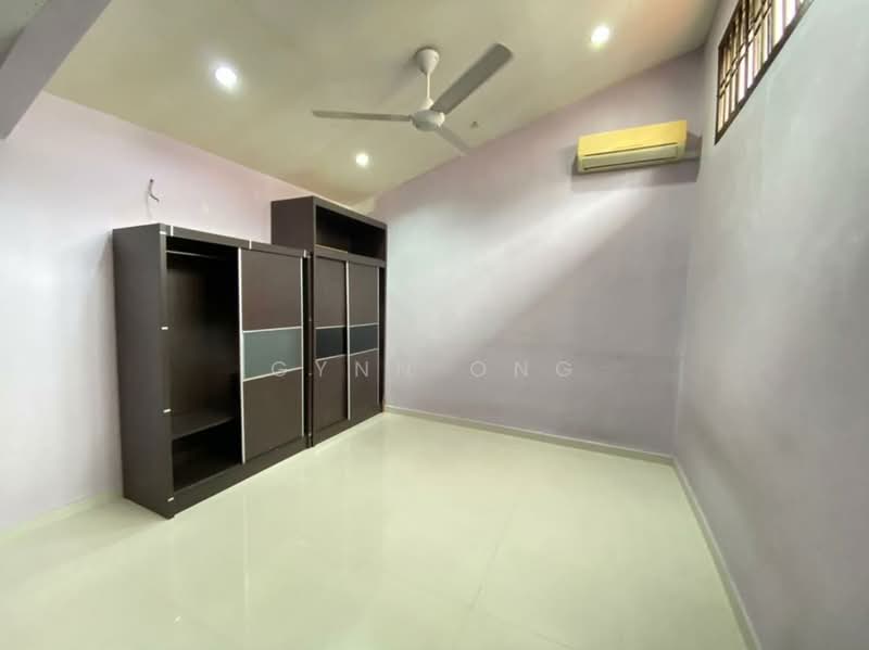 Taman Setia Indah untuk Untuk Disewa - RM 1,500 /bulan, Feb 2026 - Bedroom - PropertyGuru.com.my