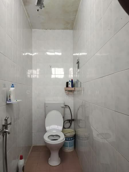 Ulu Tiram untuk Untuk Dijual - RM 380,000, Feb 2026 - Bathroom - PropertyGuru.com.my