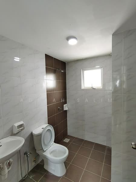 Apartment for Sale at Larai Apartment Presint 6 @ Putrajaya - Adibah Salim - Bathroom - PropertyGuru.com.my
