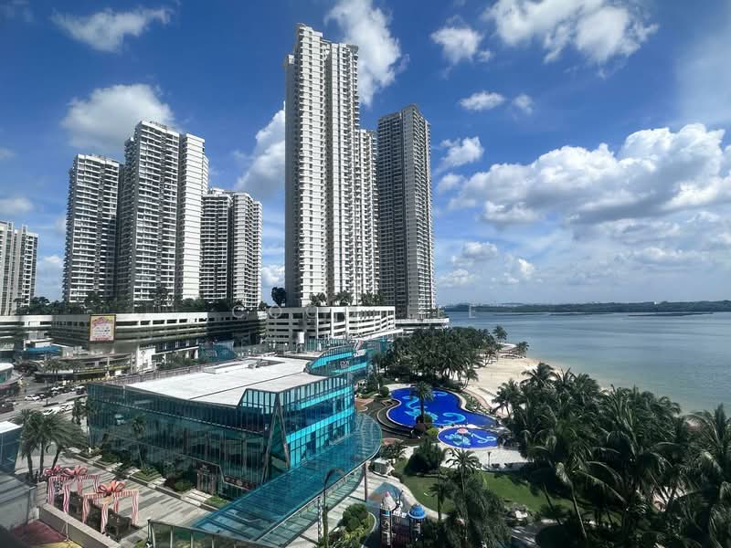 Royal Strand @ Country Garden Danga Bay untuk Untuk Dijual - RM 700,000, Mac 2026 - Exterior - PropertyGuru.com.my