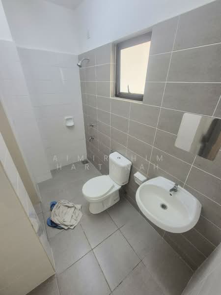 2-storey Terraced House for Sale in Semenyih (Selangor) - AimiRahim Hartanah - Bathroom - PropertyGuru.com.my