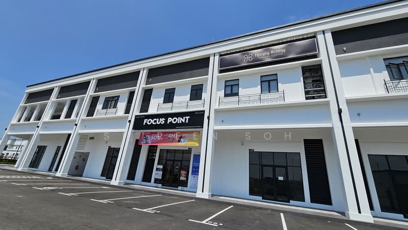 Shop for Rent in Puncak Alam (Selangor) - Shireen Soh - Exterior - PropertyGuru.com.my
