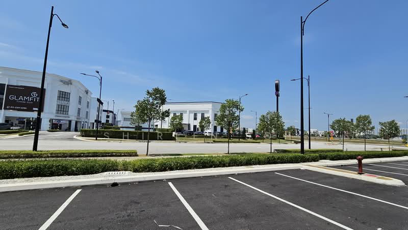 Shop for Rent in Puncak Alam (Selangor) - Shireen Soh - Exterior - PropertyGuru.com.my