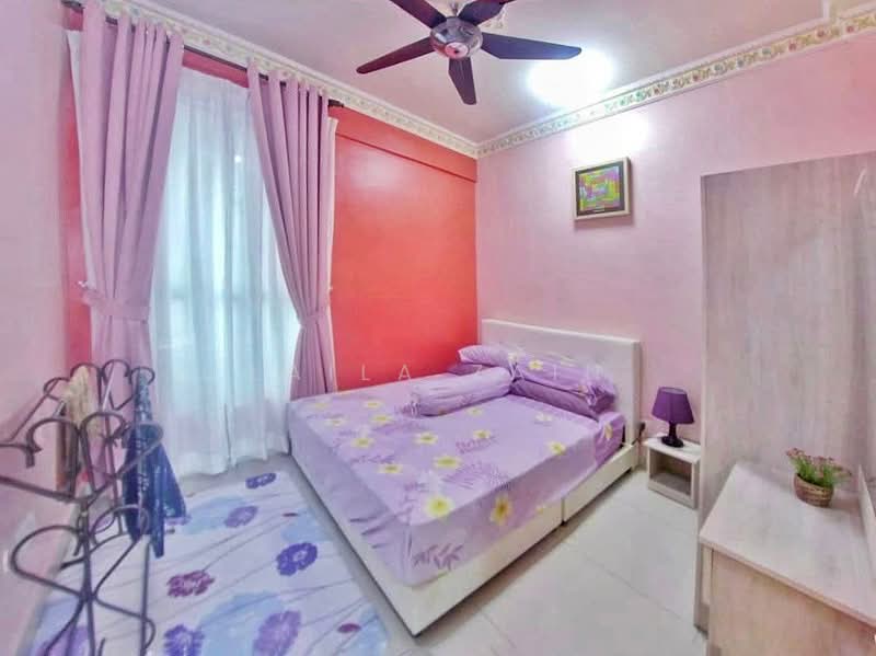 Service Residence for Sale at LakePark Residence @ KL North - Laila Zain - Bedroom - PropertyGuru.com.my