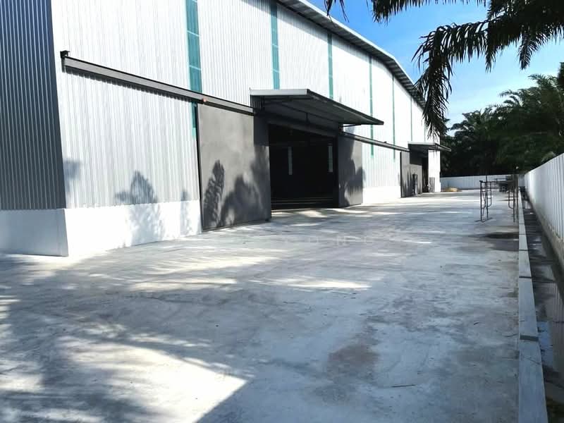 Factory for Rent in Kampung Teluk Mengkuang (Telok Panglima Garang) - Y.L. Yong - Exterior - PropertyGuru.com.my