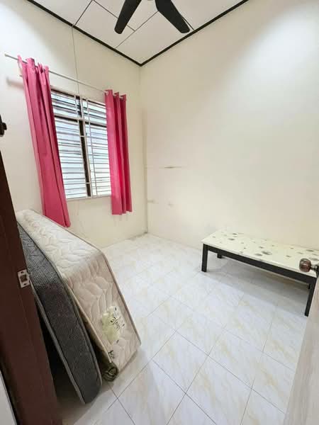 Alor Tempoyak, Dungun untuk Untuk Dijual - RM 338,000, Mac 2026 - Bedroom - PropertyGuru.com.my