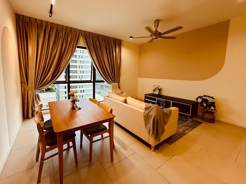SqWhere Service Apartments untuk Untuk Dijual - RM 530,000, Feb 2026 - Living Room - PropertyGuru.com.my