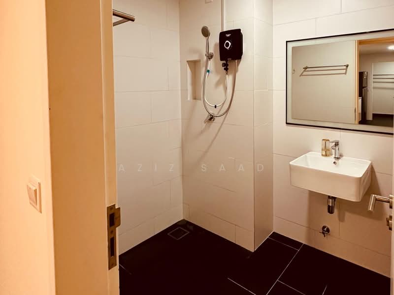 SqWhere Service Apartments untuk Untuk Dijual - RM 530,000, Feb 2026 - Bathroom - PropertyGuru.com.my