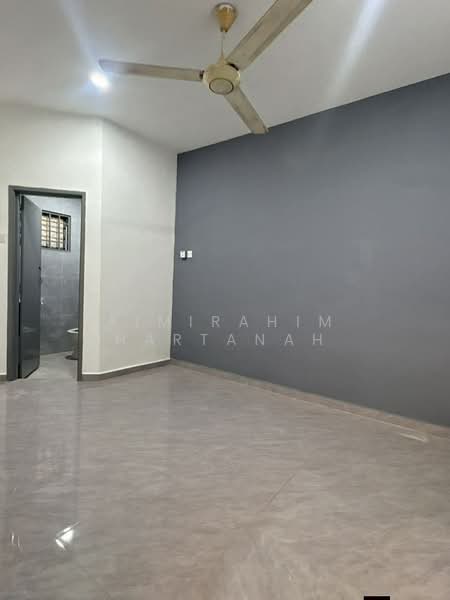 Terraced House for Sale in Bandar Mahkota Banting (Tanjong Duabelas) - AimiRahim Hartanah - Interior - PropertyGuru.com.my