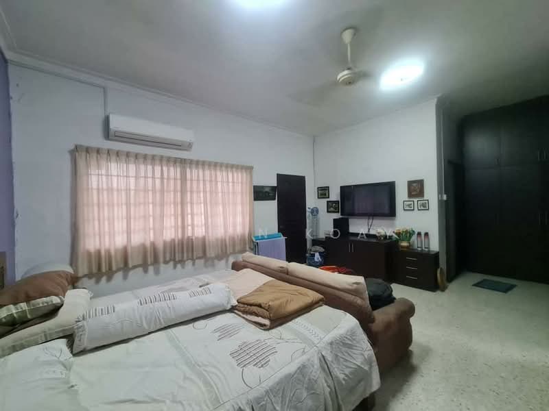 Semi-Detached House for Sale in Taman Iskandar (Johor Bahru) - Kelvin Koay - PropertyGuru.com.my