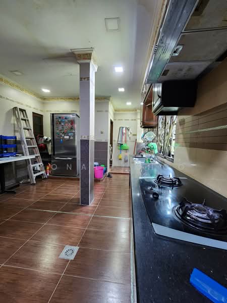 3-storey Terraced House for Sale in Usj 1 (Subang Jaya) - Ronald Khoo - Kitchen - PropertyGuru.com.my