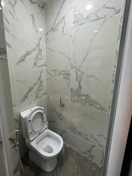 Service Residence for Sale at The Grand Subang Jaya SS15 - Jun hong - Bathroom - PropertyGuru.com.my