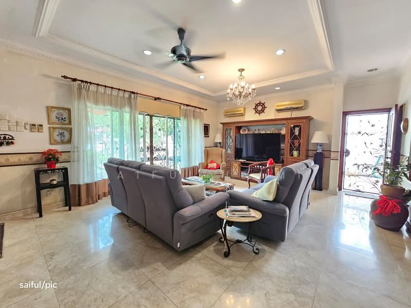 Bungalow for Sale in Glenmarie (Selangor) - SAIFUL HELMI - Living Room - PropertyGuru.com.my
