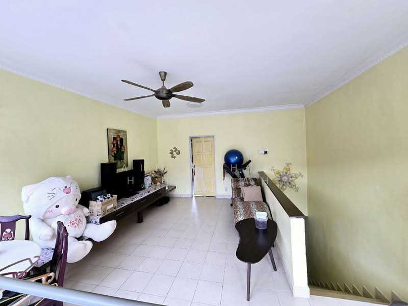 Terraced House for Sale in Seri Kembangan (Selangor) - AimiRahim Hartanah - upper space - PropertyGuru.com.my