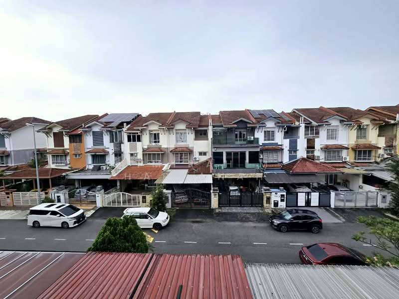 Terraced House for Sale in Seri Kembangan (Selangor) - AimiRahim Hartanah - Exterior - PropertyGuru.com.my