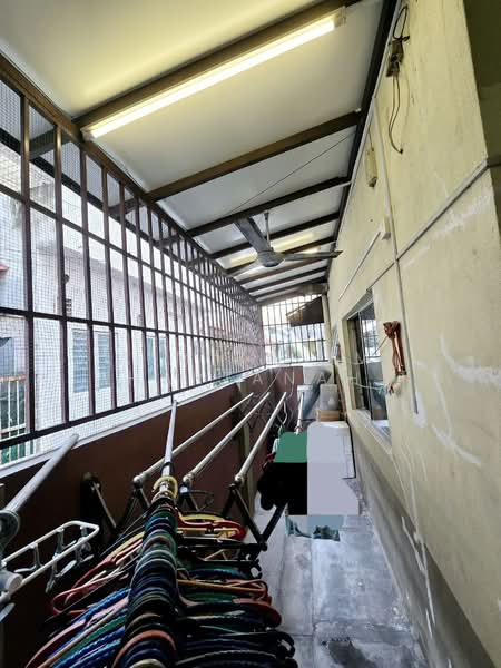 Terraced House for Sale in Seri Kembangan (Selangor) - AimiRahim Hartanah - Balcony - PropertyGuru.com.my